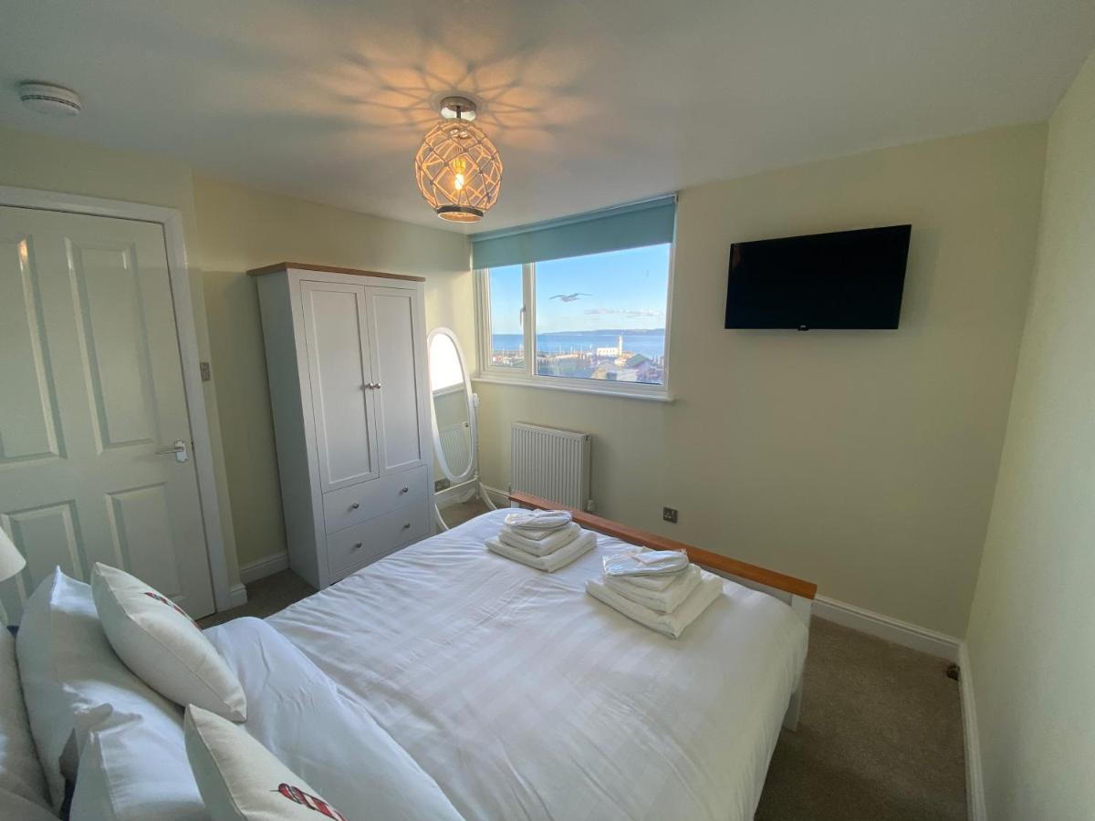 Lighthouse View, One Min From Harbour & Beach Appartement Scarborough Buitenkant foto