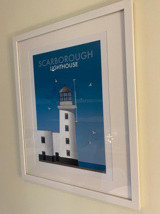 Lighthouse View, One Min From Harbour & Beach Appartement Scarborough Buitenkant foto
