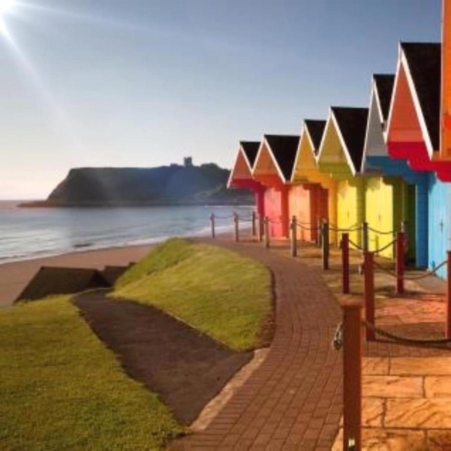 Lighthouse View, One Min From Harbour & Beach Appartement Scarborough Buitenkant foto